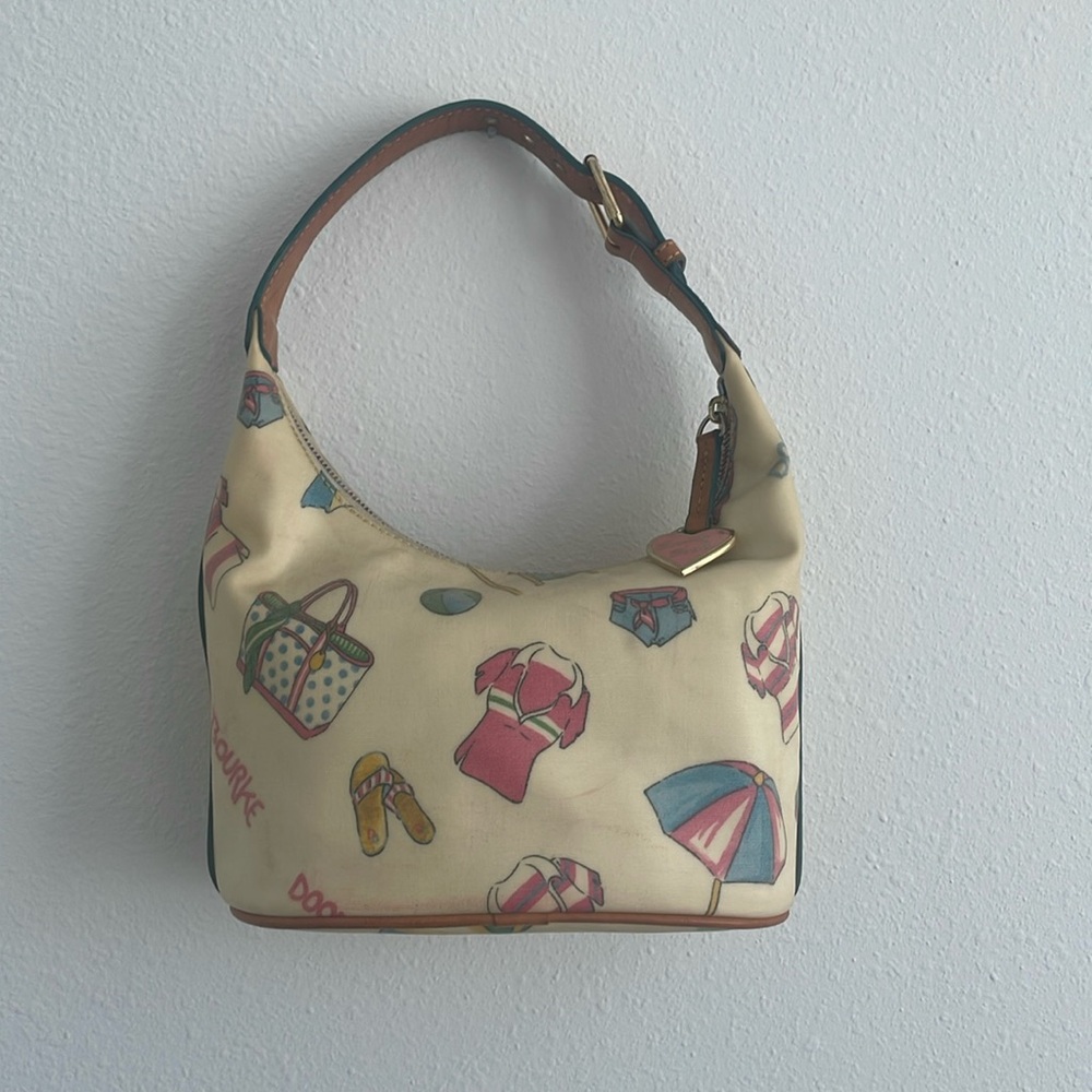 Vintage Dooney & Bourke Miami Beach
Bucket bag
